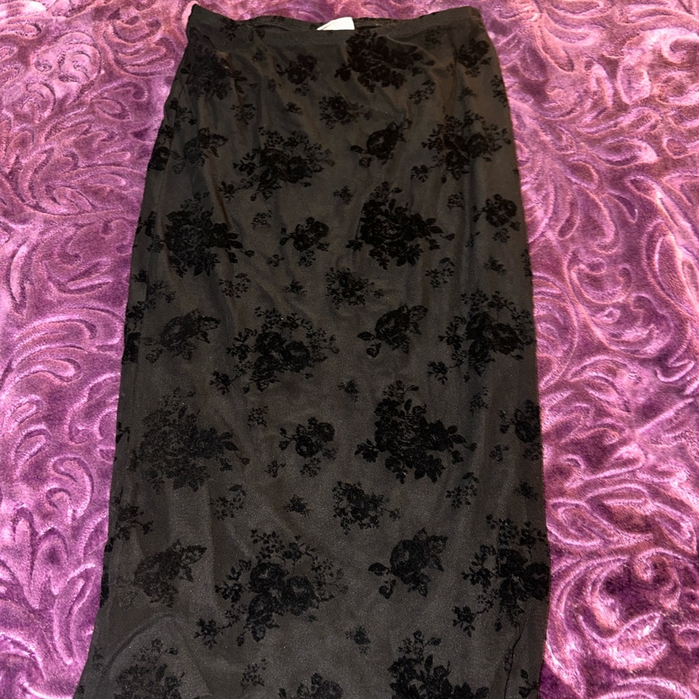 Elegant Black Floral Skirt